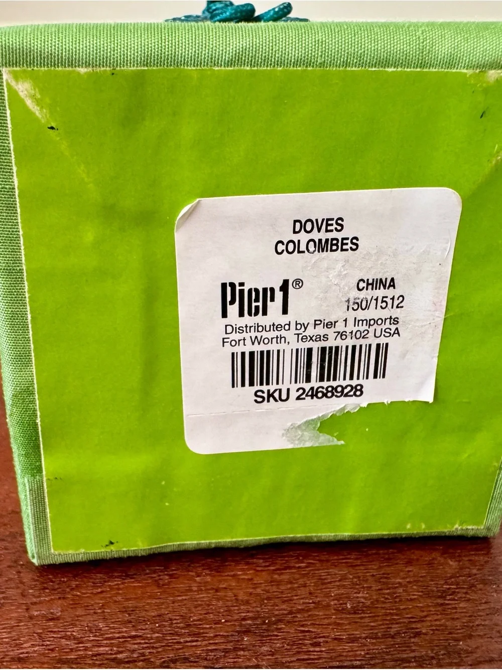 Li Bien Pier 1 reverse painted peace dove glass Christmas ornament Green NIB